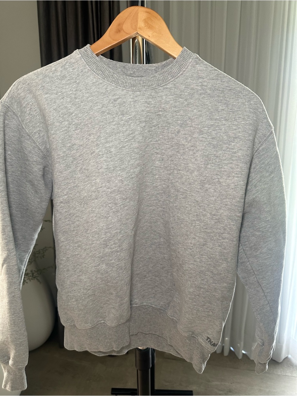 Artizia TNA Women’s Gray Crewneck Sweater
